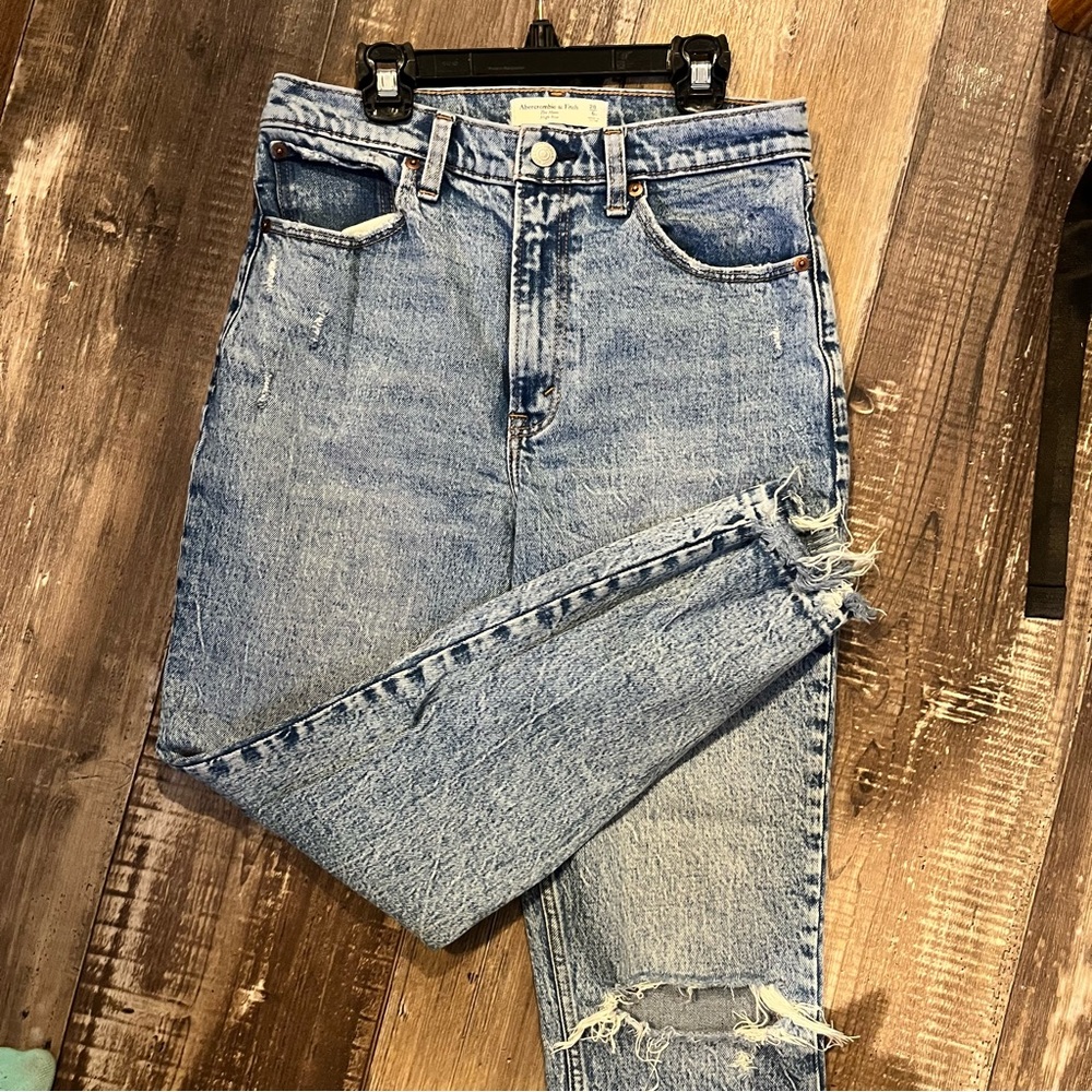 Abercrombie Mom Jeans